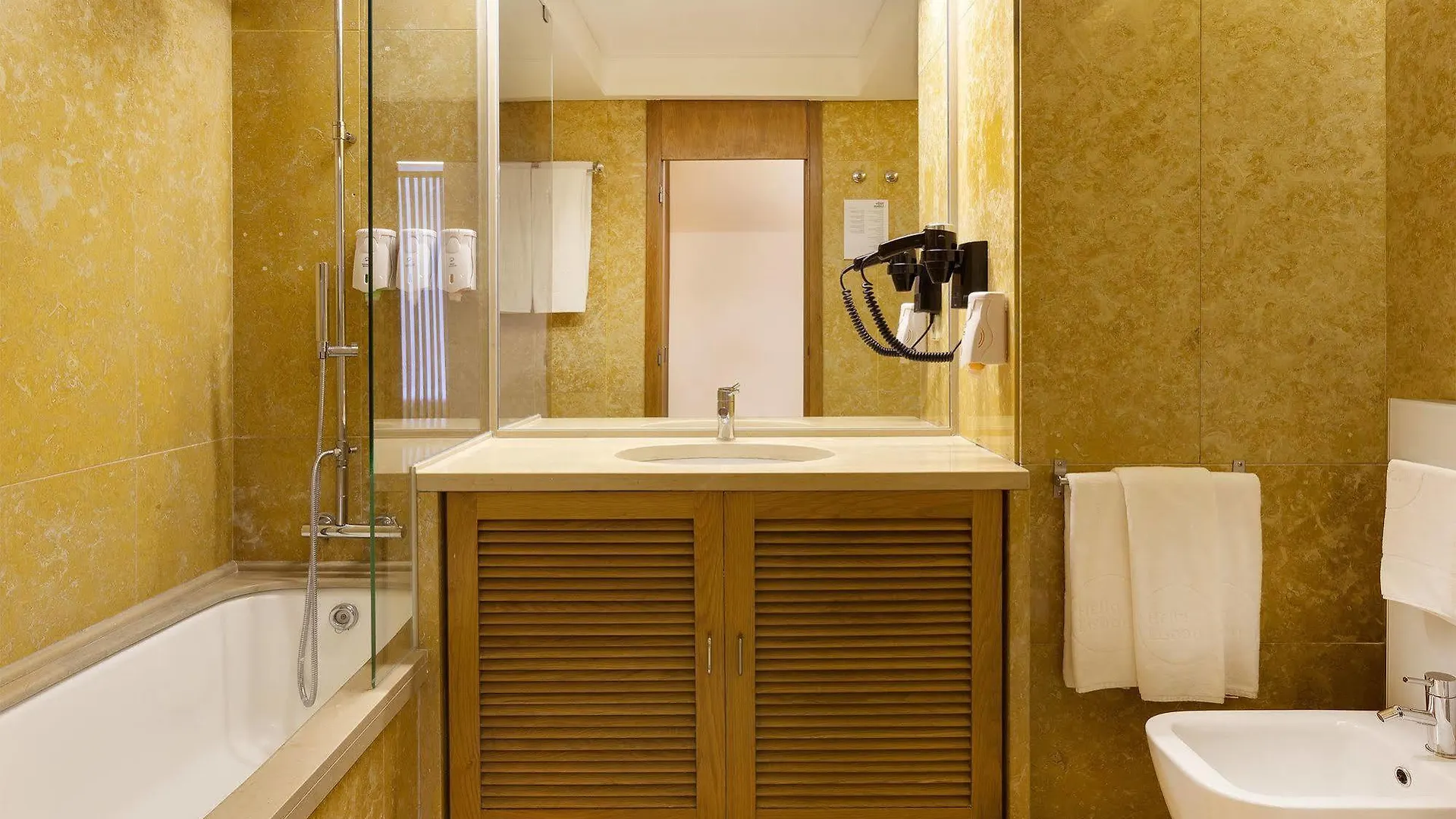 Hello Lisbon Marques De Pombal Apartments البرتغال